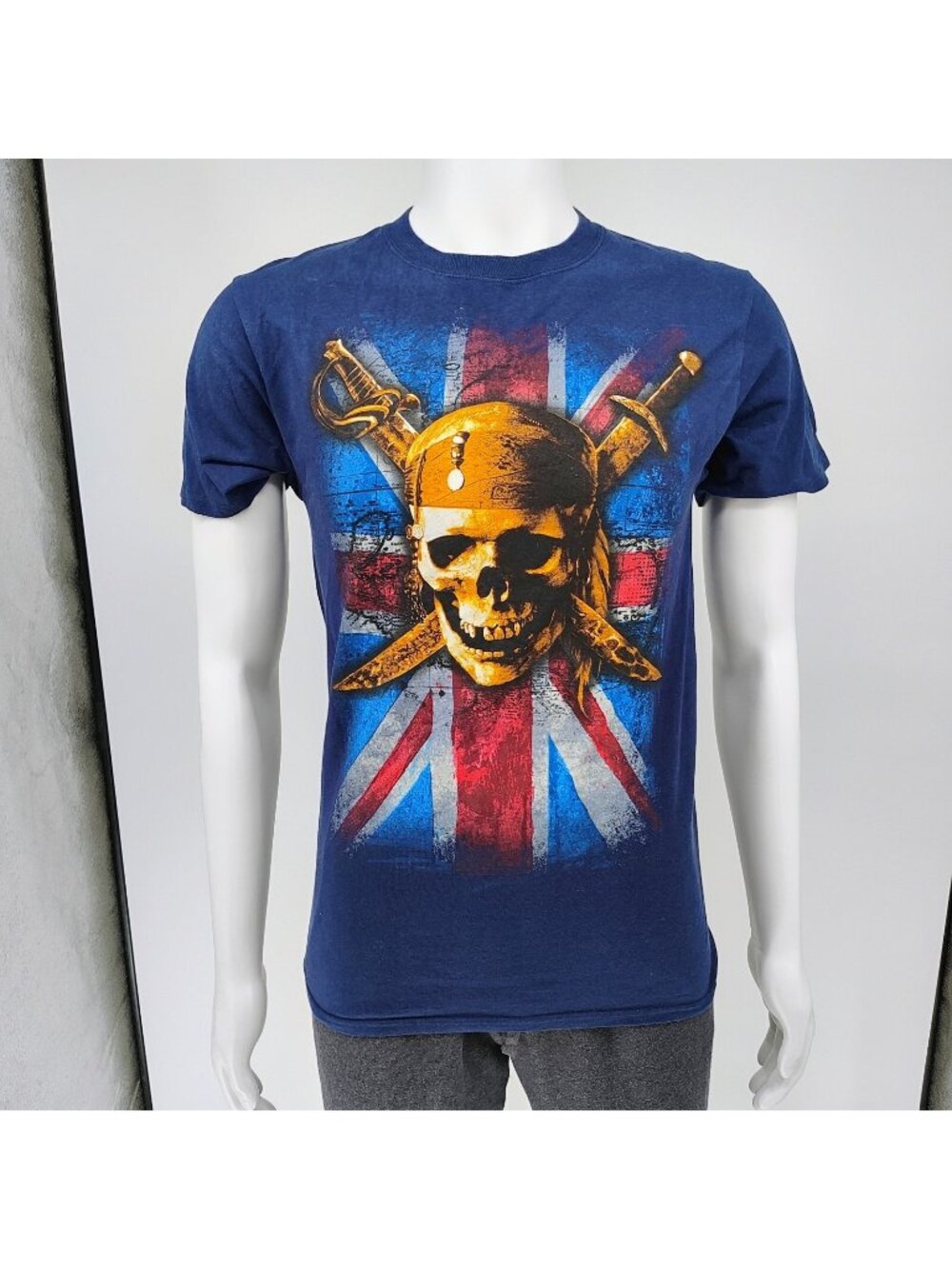 Disneyland Resort Walt Disney World by Hanes Pirates of the Caribbean Shirt (S)